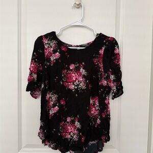 Torrid Puff Shoulder Half Sleeve Black and Pink Floral Blouse 00X